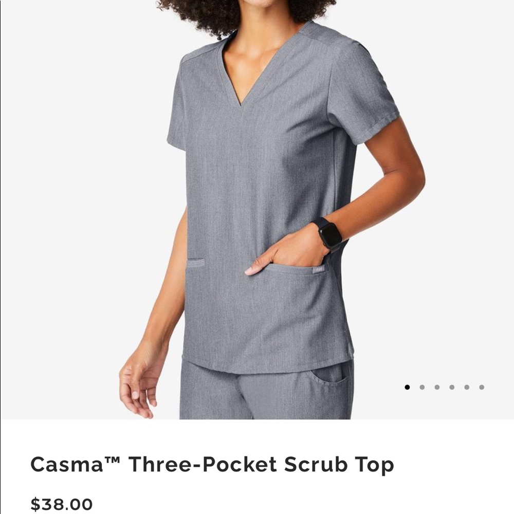 FIGS Casma™ Three-Pocket Scrub Top - Graphite